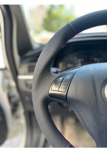 Fiat Linea Punto (Noktalı Karbon Kırmızı Yüzüklü ) Araca Özel Direksiyon