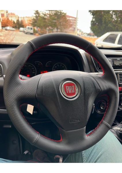Fiat Linea Fiorino (Tuşsuz) Araca Özel Direksiyon Kılıfı (Noktalı Düz Kırmızı Dikişli)