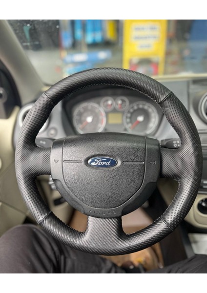 Ford Fiesta Cornect Fuison Uyumlu Direksiyon Kılıfı (Noktalı Karbon)