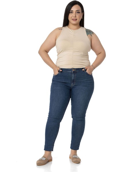 Büyük Beden Önü ve Yanları Drapeli Halter Yaka Bej Rengi Body fiyatları