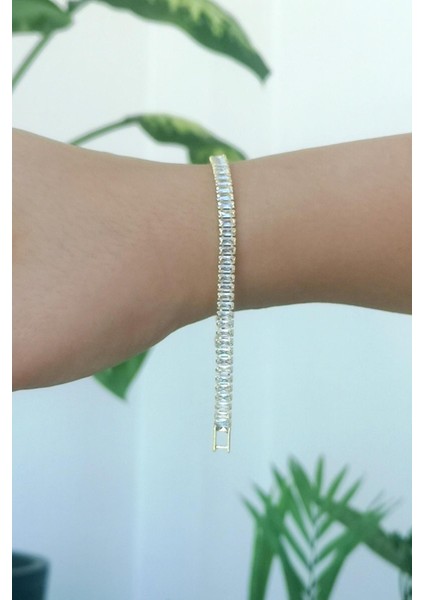 Gold Zirkon Taşlı Baget Model 4mm Su Yolu Bileklik