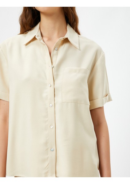 Kısa Kollu Gömlek Cep Detaylı Düğmeli İpek Görünümlü indirimleri