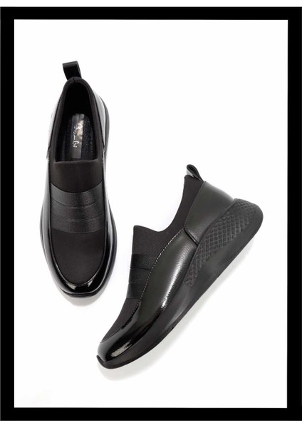 Siyah Kırışık Rugan Kadın Casual Ayakkabı K01724103308