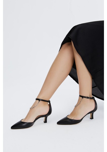 Bianca Kadın Siyah Hakiki Deri Topuklu Ayakkabı 613 26818 Bn Ayk Y23 fiyatları
