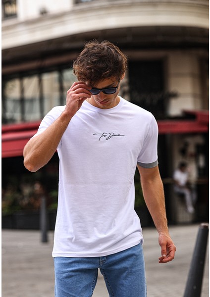 Nakışlı Slim Fit Erkek Tişört %100 Pamuk Bisiklet Yaka T-Shirt fırsatları
