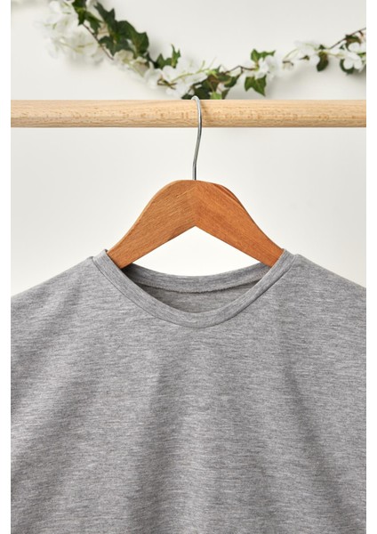 Gri-Lacivert Erkek Çocuk Pamuklu Penye Oversize Gri T-Shirt Gri Bandana 2'li Takım fırsatları