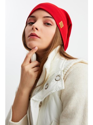 Butikgiz Kırmızı Kadın Pamuklu Kaşkorse Terletmez Ultra Hafif ve Yumuşak İpli Şapka Bere