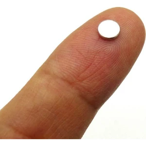 6x1 mm (Çap 6mm x Kalınlık 1mm) Yuvarlak Güçlü Disk Neodyum Mıknatıs Adet Seçenekli