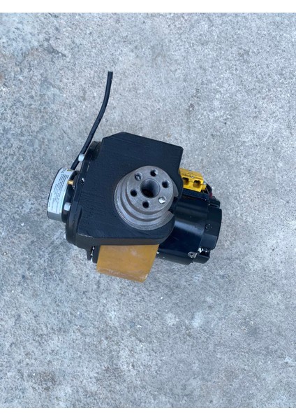 Forklift Istifleme Tahrik Tekerliği Ünitesi 210MM 24V 750W
