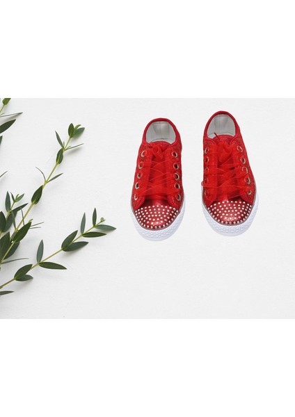 Önü Taşlı Converse Ayakkabı