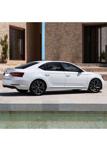 Skoda Superb 3 2015-2019 Arka Silecek Kapağı Delikli 3V5955435 fiyatları