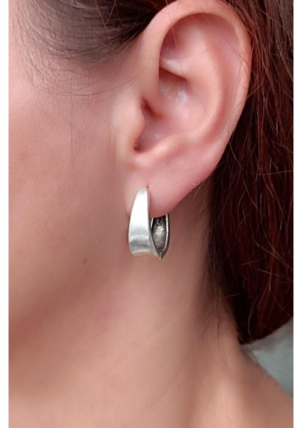 Kavisli Şekilli Kadın Küpe Çift Adet Gümüş Kaplama El Yapımı Kadın Küpe