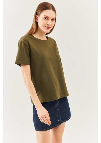 Haki Oversize Rahat Pamuklu Penye Bisiklet Yaka Kısa Kol Basic T-Shirt fırsatları