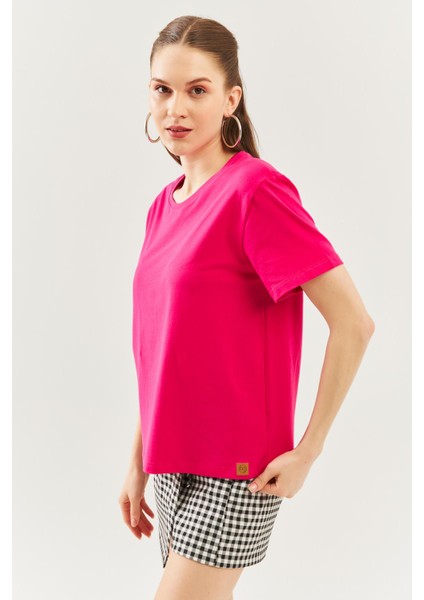 Fuşya Oversize Rahat %100 Pamuklu Penye Bisiklet Yaka Kısa Kol Basic T-Shirt fırsatları