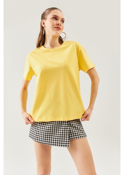Sarı Oversize Rahat %100 Pamuklu Penye Bisiklet Yaka Kısa Kol Basic T-Shirt