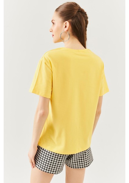 Sarı Oversize Rahat %100 Pamuklu Penye Bisiklet Yaka Kısa Kol Basic T-Shirt indirimleri