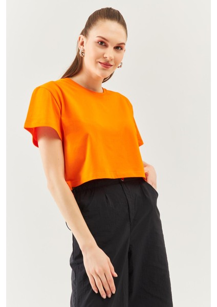 Turuncu Oversize Rahat %100 Pamuklu Penye Bisiklet Yaka Kısa Kol Basic Crop T-Shirt modelleri
