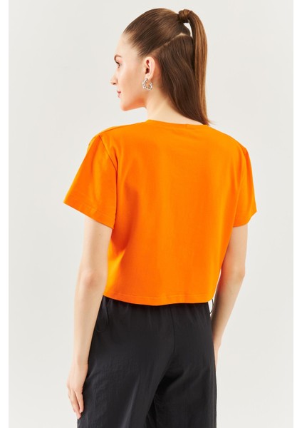 Turuncu Oversize Rahat %100 Pamuklu Penye Bisiklet Yaka Kısa Kol Basic Crop T-Shirt indirimleri