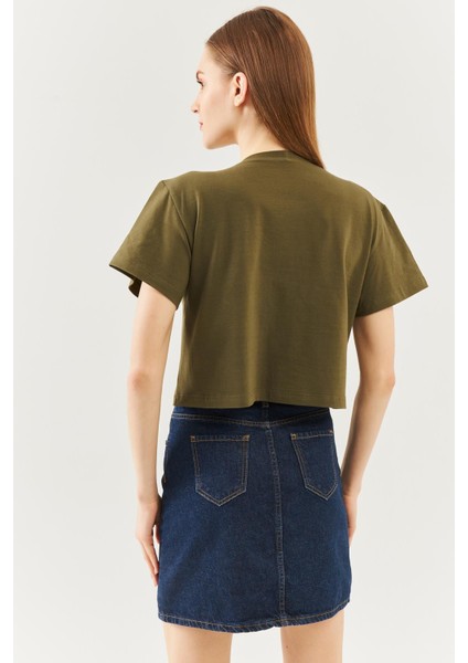 Haki Oversize Rahat %100 Pamuklu Penye Bisiklet Yaka Kısa Kol Basic Crop T-Shirt indirimleri