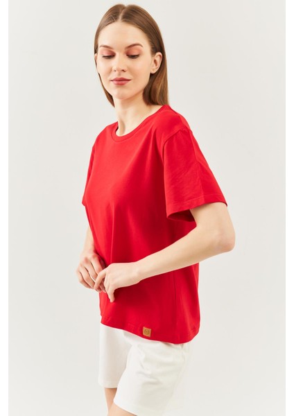 Kırmızı Oversize Rahat Pamuklu Penye Bisiklet Yaka Kısa Kol Basic T-Shirt modelleri
