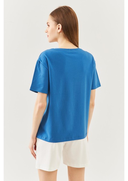 Mavi Oversize Rahat Pamuklu Penye Bisiklet Yaka Kısa Kol Basic T-Shirt indirimleri
