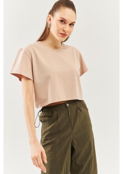 Açık Kahve Oversize Rahat Pamuklu Penye Bisiklet Yaka Kısa Kol Basic Crop T-Shirt modelleri