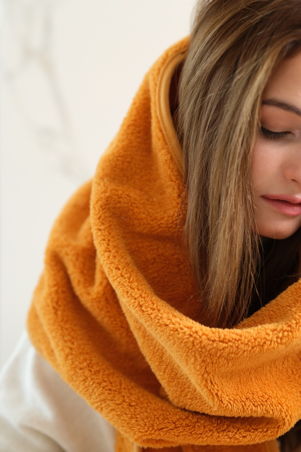 Cakkatex Wellsoft Ekstra Yumuşak Peluş Püsküllü Atkı|scarf