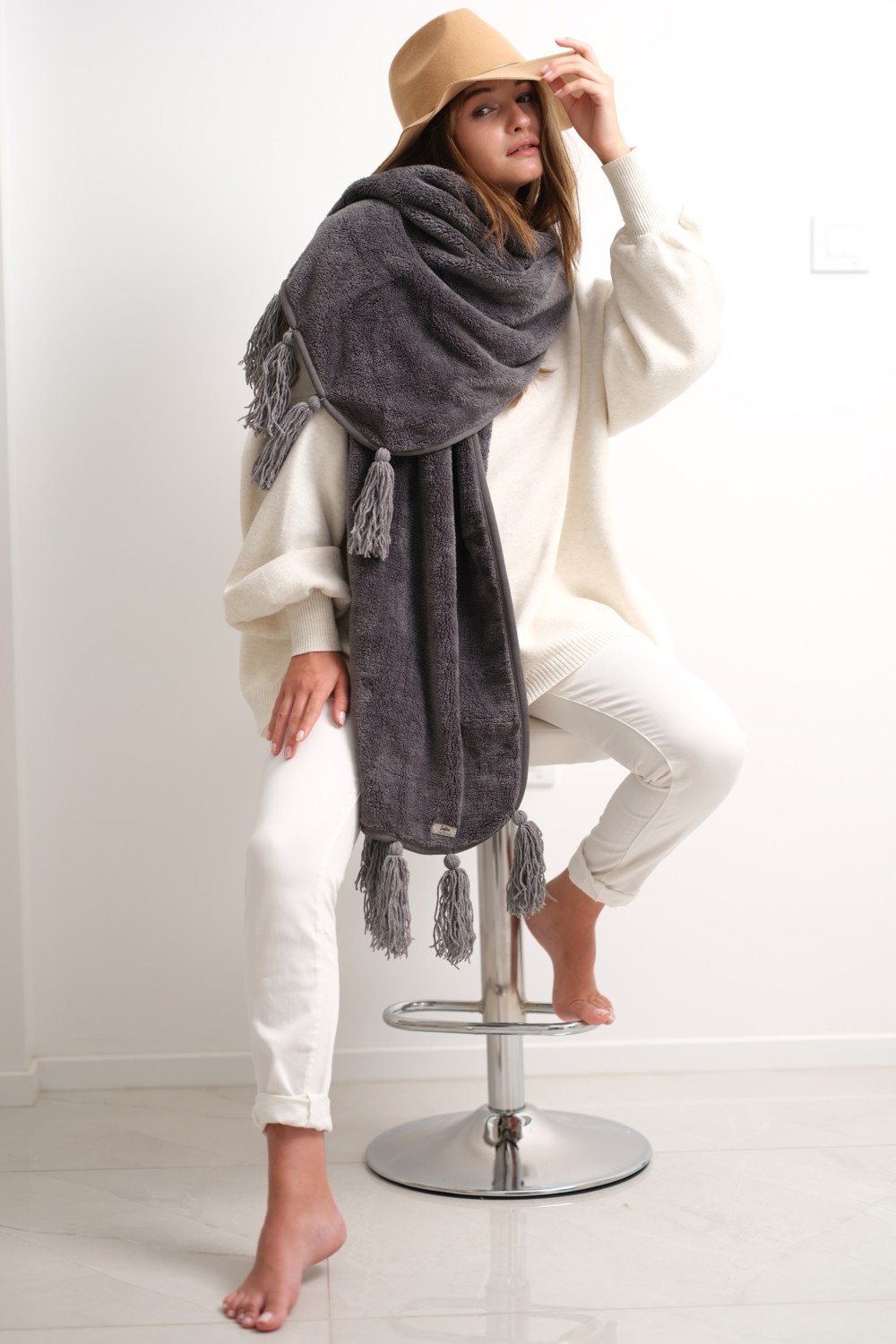 Cakkatex Wellsoft Ekstra Yumuşak Peluş Püsküllü Atkı|scarf görsel 7