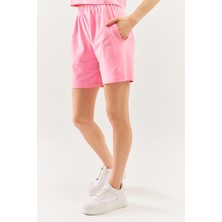 Butikgiz Pembe Rahat  Pamuklu Penye Beli  Lastikli Bel Cepli Kısa Trendy  Kadın Şort