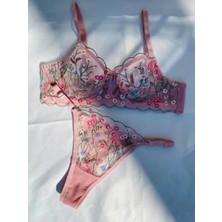 Eleos Boutique Çiçek Nakış İşlemeli İç Çamaşır Takımı