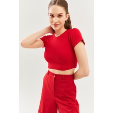 Butikgiz Kırmızı Kısa Kol Bisiklet Yaka Vücuda Oturan %100 Pamuklu Kaşkorse Esnek Crop Bluz