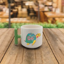 Mor Mürekkep Su Kaplumbağası Baskılı Yeşil Kulplu T Kupa