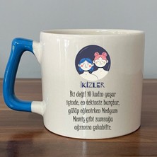 Mor Mürekkep Ikizler Burcu ve Onla Alakalı Komik Açıklama Baskılı Mavi Kulplu D Kupa