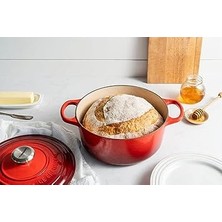 Le Creuset Dökme Demir Saplı Tencere 26 cm + Dökme Demir Izgara Tavası Kare 26 cm