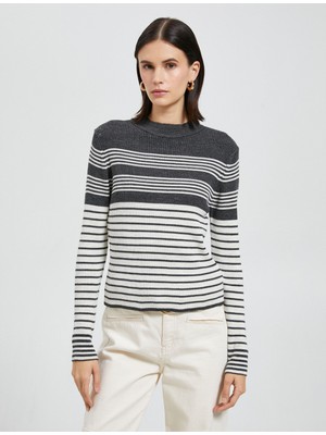 Koton Yarım Balıkçı Yaka Kazak Dar Kesim