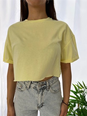 Quzu Bisiklet Yaka Sarı Crop Tshirt