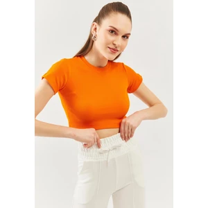 Turuncu Kısa Kol Bisiklet Yaka Vücuda Oturan %100 Pamuklu Kaşkorse Esnek Crop Bluz