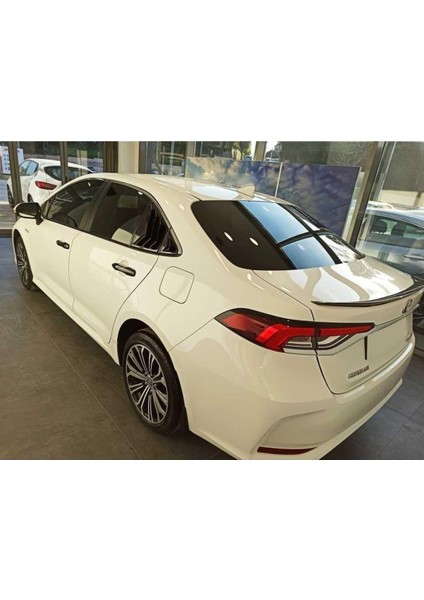 Toyota Corolla Uyumlu Kelebek Cam Kaplama Vizörü Parlak Siyah 2019+ fiyatları