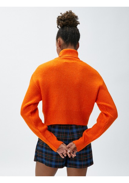 Crop Akrilik Kazak Balıkçı Yaka fırsatları