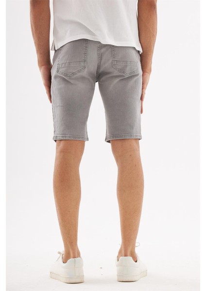 - Erkek Yıpratmalı Slim Fit Likralı Kot Jean Şort Gri fırsatları