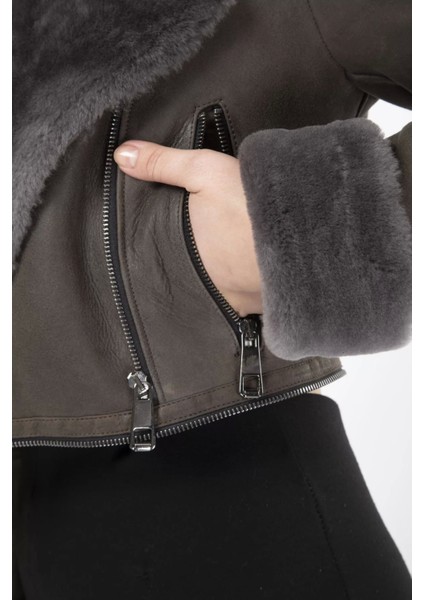 By Marki Marki kadın Krom Crop Detaylı Deri Mont