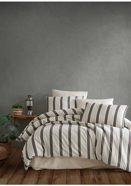 Ipliği Boyalı Nevresim Takımı