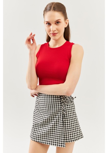 Kırmızı Sıfır Kol Bisiklet Yaka Vucuda Oturan %100 Pamuklu Kaşkorse Esnek Crop Bluz