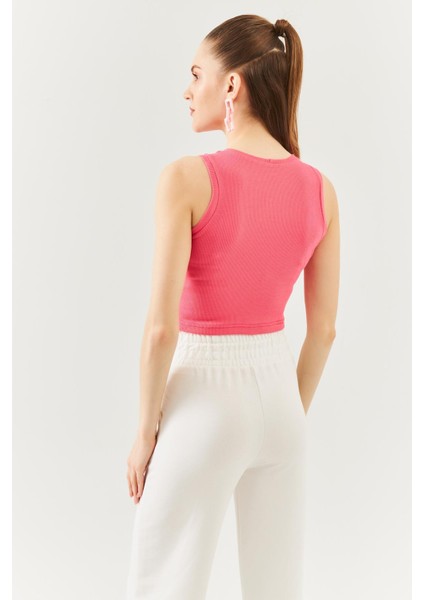 Pembe Sıfır Kol Bisiklet Yaka Vücuda Oturan %100 Pamuklu Kaşkorse Esnek Crop Bluz indirimleri