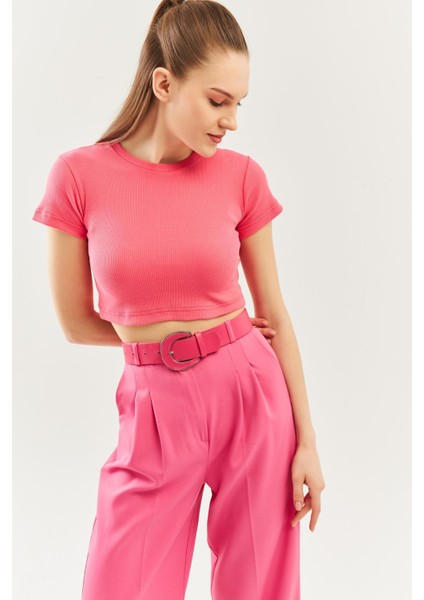 Pembe Kısa Kol Bisiklet Yaka Vücuda Oturan %100 Pamuklu Kaşkorse Esnek Crop Bluz modelleri