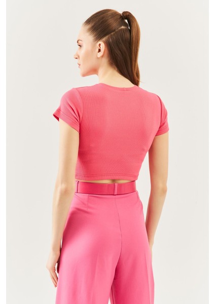 Pembe Kısa Kol Bisiklet Yaka Vücuda Oturan %100 Pamuklu Kaşkorse Esnek Crop Bluz indirimleri