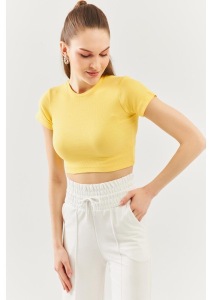 Sarı Kısa Kol Bisiklet Yaka Vücuda Oturan %100 Pamuklu Kaşkorse Esnek Crop Bluz fırsatları