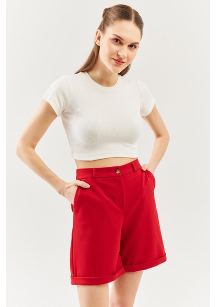 Beyaz Kısa Kol Bisiklet Yaka Vücuda Oturan %100 Pamuklu Kaşkorse Esnek Crop Bluz