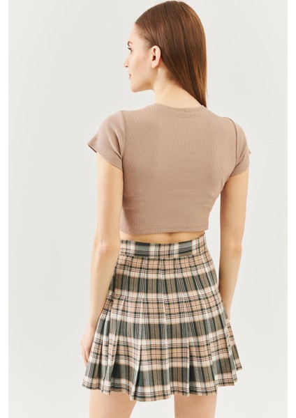 Açık Kahve Kısa Kol Bisiklet Yaka Vücuda Oturan %100 Pamuklu Kaşkorse Esnek Crop Bluz indirimleri