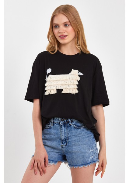Siyah Püsküllü Köpek Baskılı T-Shırt fiyatları